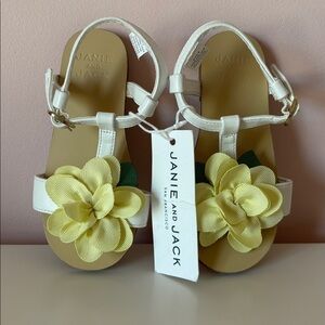 NWT Janie and Jack Toddler Girl Sunny Yellow Flower Sandals Easter Shoes Size 8